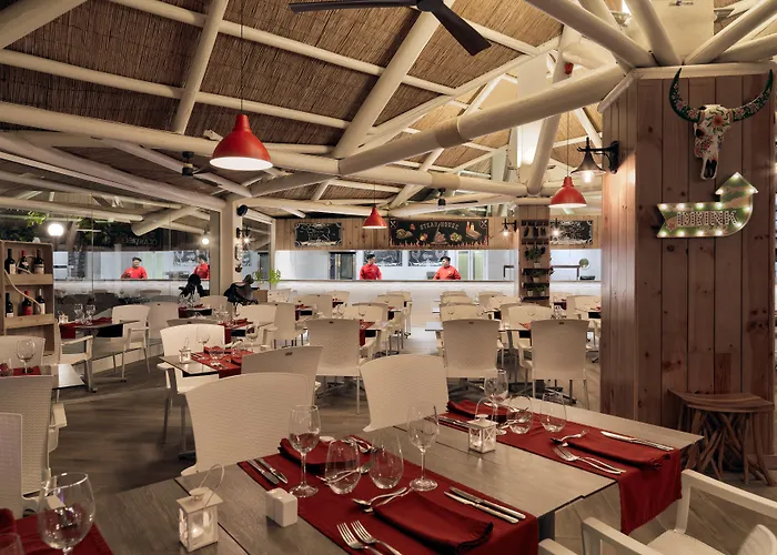 H10 Conquistador פלאייה דה לאס אמריקס