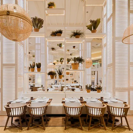 H10 Conquistador מלון 4*