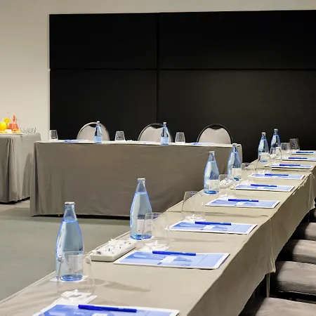 酒店 H10征服者酒店