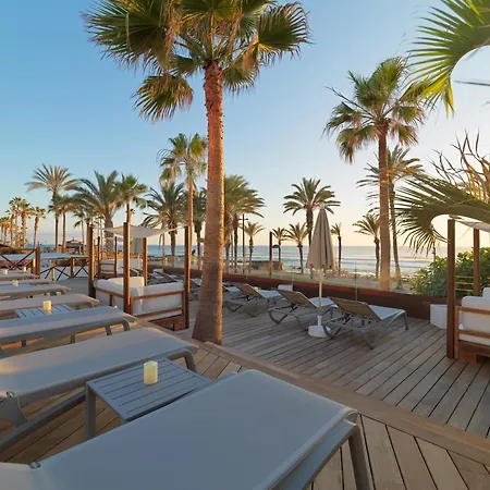 H10征服者酒店 4* 美洲海滩