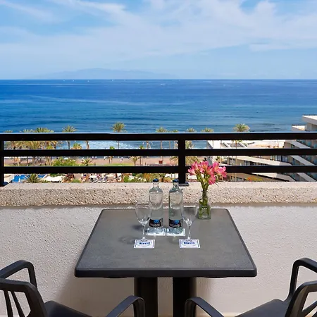 酒店 H10征服者酒店