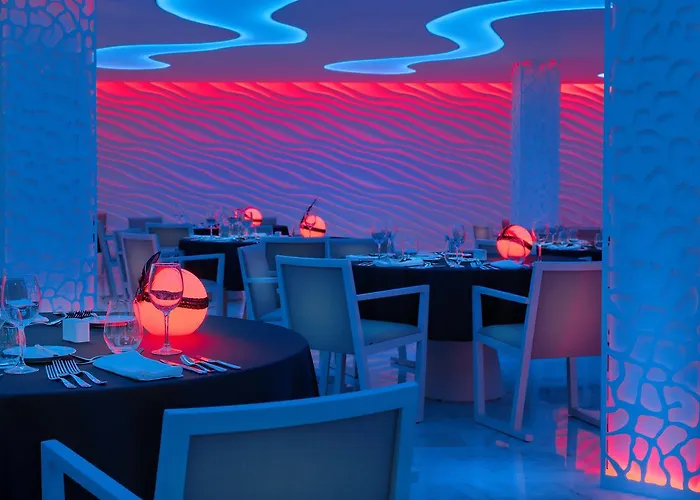 أتش10 كونكويستادور 4* بلايا ذي لاس أميريكاس